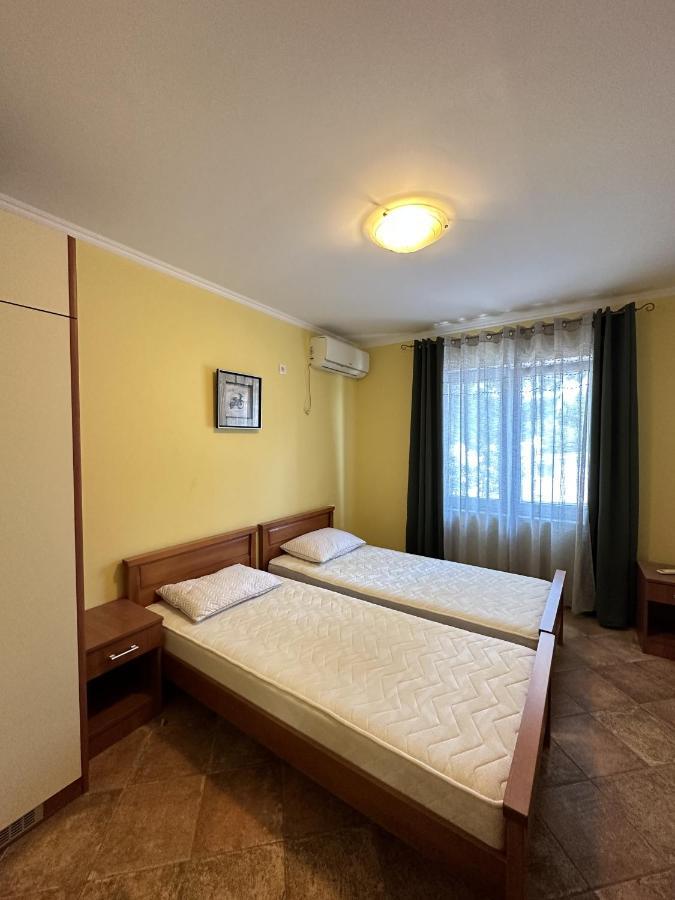 Apartment Villa Elena Bar Exterior photo